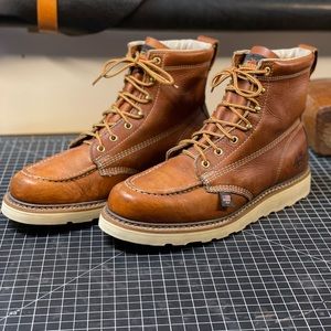 Thorogood 6” moc toe work boots 10.5B